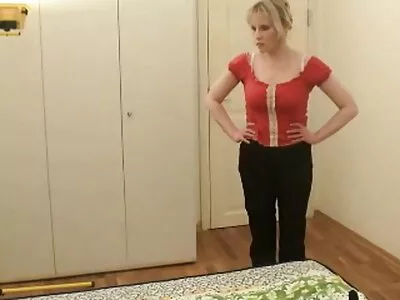ویدیوی Latina سکس مجبوری Deepthroats On The Border (بلا خطر)