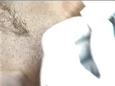 آدری بیتونی و جانی قلعه در من زن سکس وحشی زوری دارم